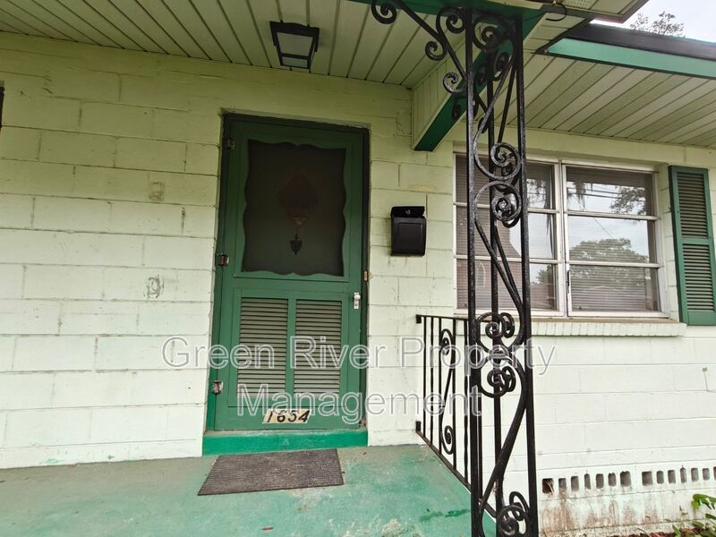 Charming 2BR Home with Updated Kitchen property image