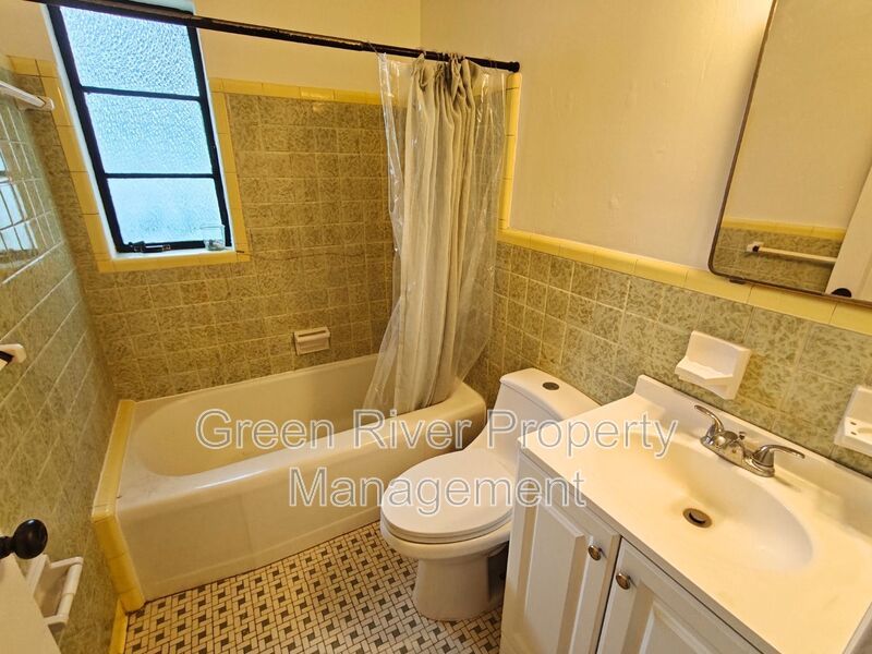 Charming 2BR Home with Updated Kitchen property image