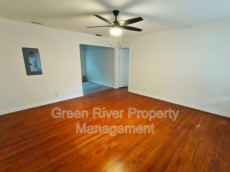 Charming 2BR Home with Updated Kitchen property image