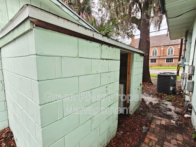Charming 2BR Home with Updated Kitchen property image