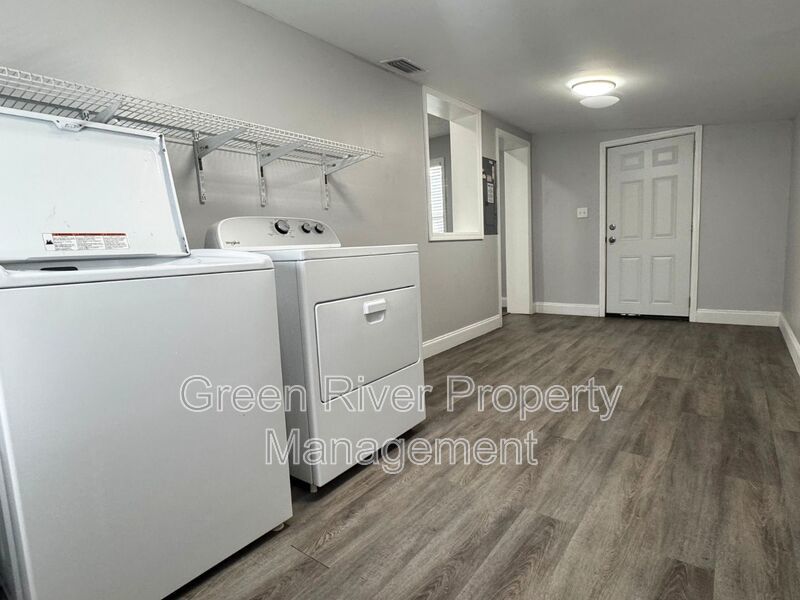 Charming 2-Bedroom Duplex in the Heart of Riverside property image