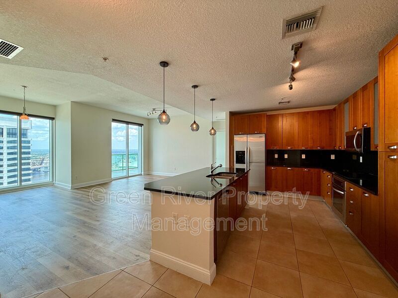 Luxury Riverfront Living at The Peninsula at St. Johns Center property image