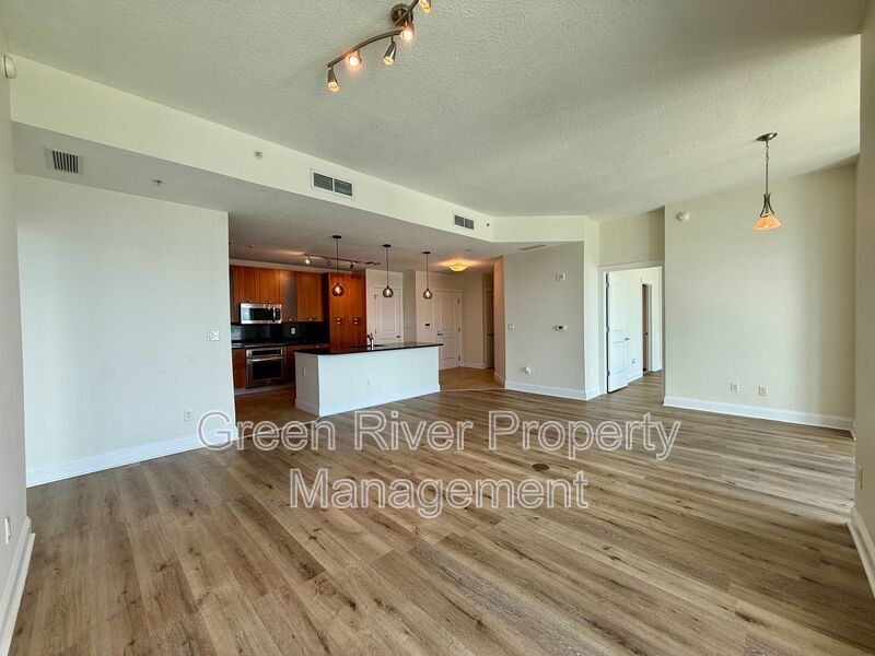 Luxury Riverfront Living at The Peninsula at St. Johns Center property image