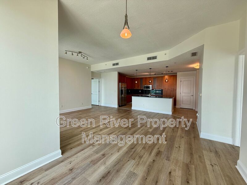 Luxury Riverfront Living at The Peninsula at St. Johns Center property image