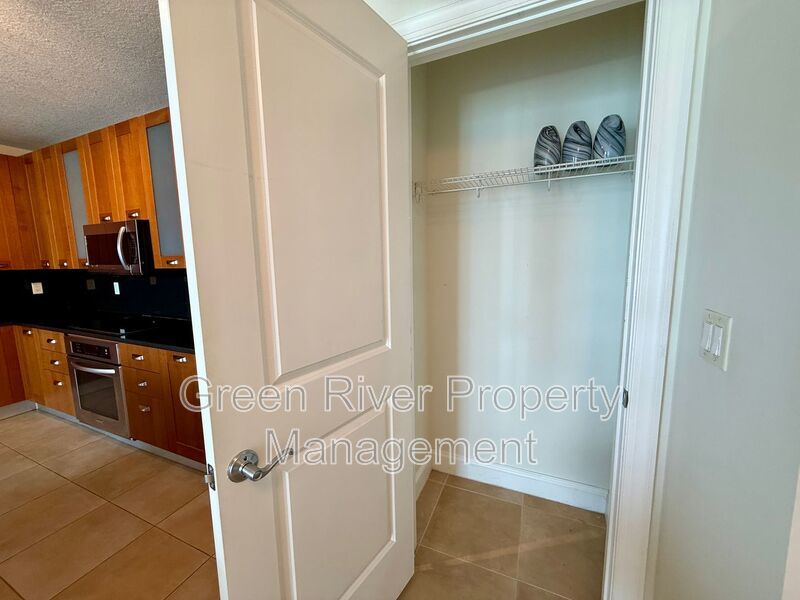 Luxury Riverfront Living at The Peninsula at St. Johns Center property image