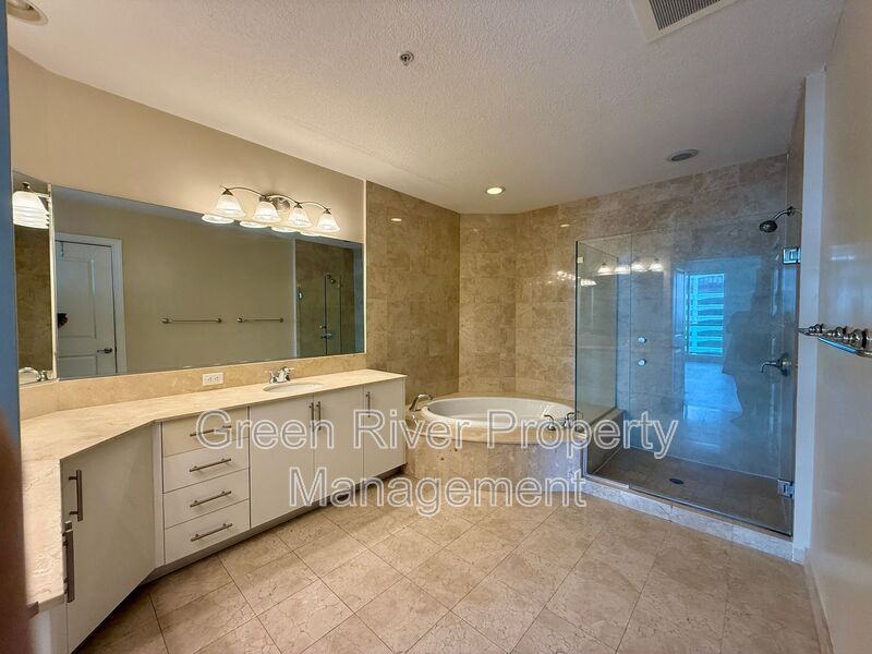 Luxury Riverfront Living at The Peninsula at St. Johns Center property image