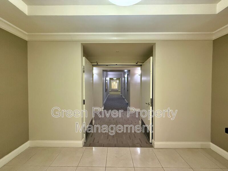 Luxury Riverfront Living at The Peninsula at St. Johns Center property image