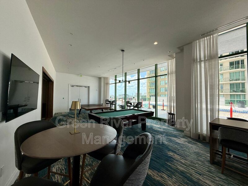 Luxury Riverfront Living at The Peninsula at St. Johns Center property image