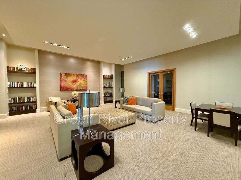 Luxury Riverfront Living at The Peninsula at St. Johns Center property image