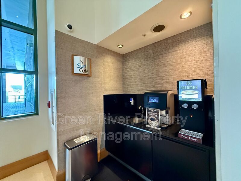 Luxury Riverfront Living at The Peninsula at St. Johns Center property image