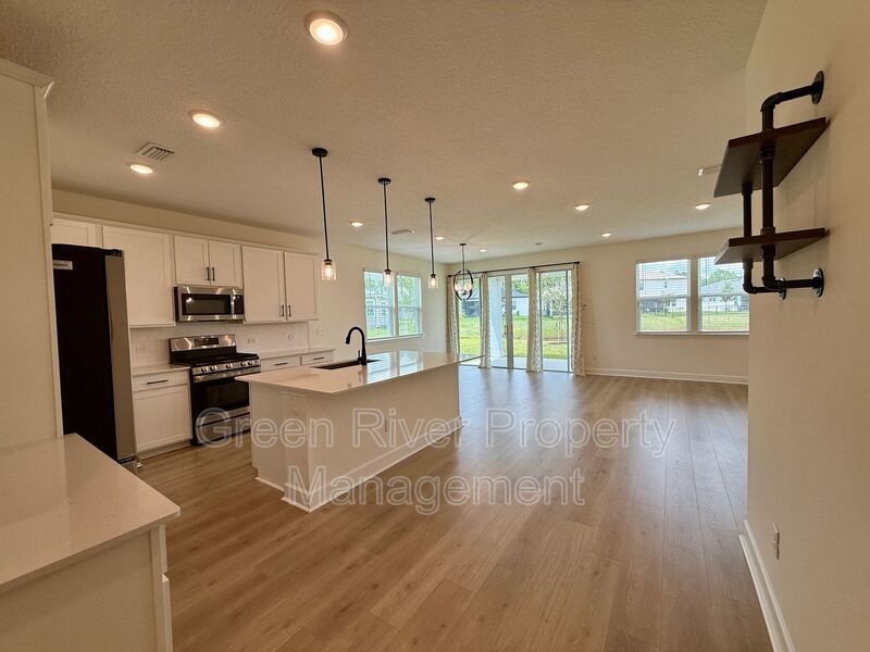 Spacious 4-Bedroom Home in Sugar Leaf Farms property image