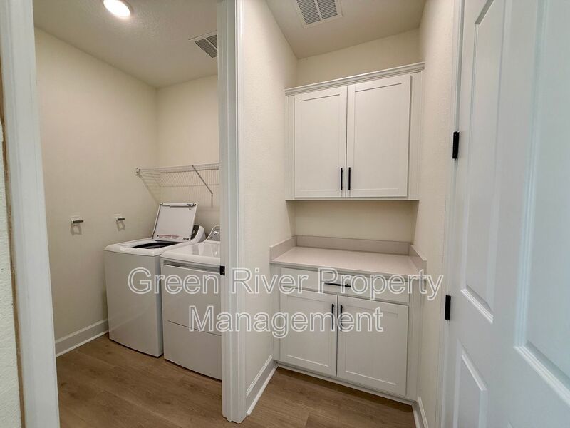 Spacious 4-Bedroom Home in Sugar Leaf Farms property image