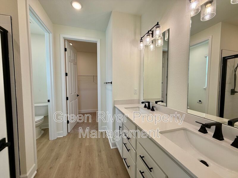 Spacious 4-Bedroom Home in Sugar Leaf Farms property image