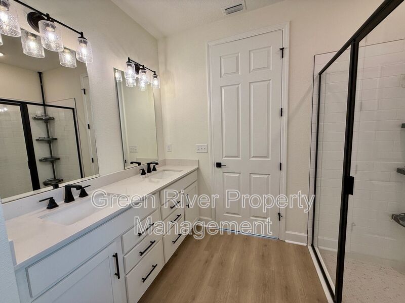 Spacious 4-Bedroom Home in Sugar Leaf Farms property image