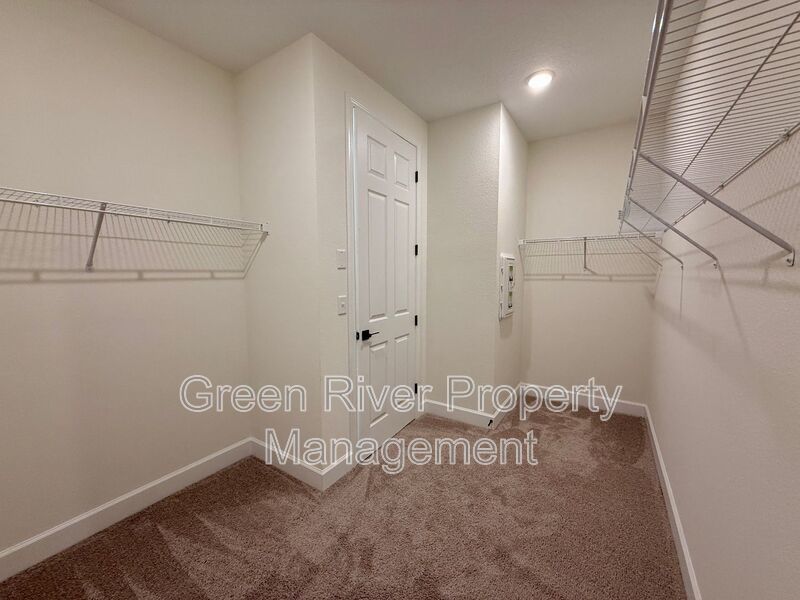 Spacious 4-Bedroom Home in Sugar Leaf Farms property image
