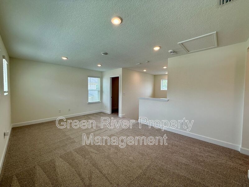 Spacious 4-Bedroom Home in Sugar Leaf Farms property image