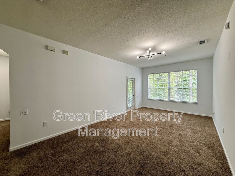 Spacious Condo Living in the Heart of Southside! property image