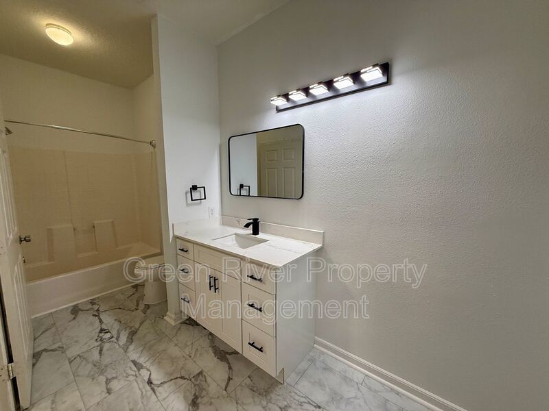 Spacious Condo Living in the Heart of Southside! property image