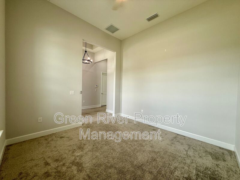 Welcome Home to Sandy Creek – Spacious Living with Modern Comfort! property image