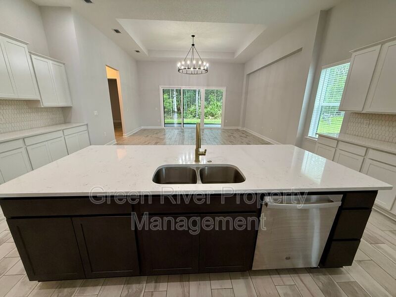 Welcome Home to Sandy Creek – Spacious Living with Modern Comfort! property image
