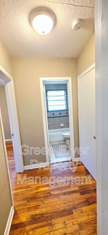 Quiet 2 Bedroom Retreat Available Now – Pets Welcome! property image