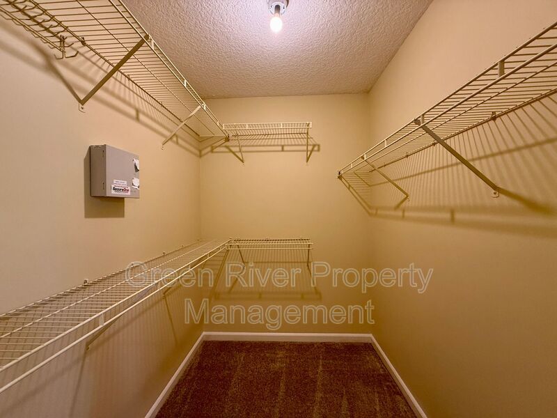 Immaculate 3 bedroom, 2 bath Waterfront Living with Preserve Views! property image