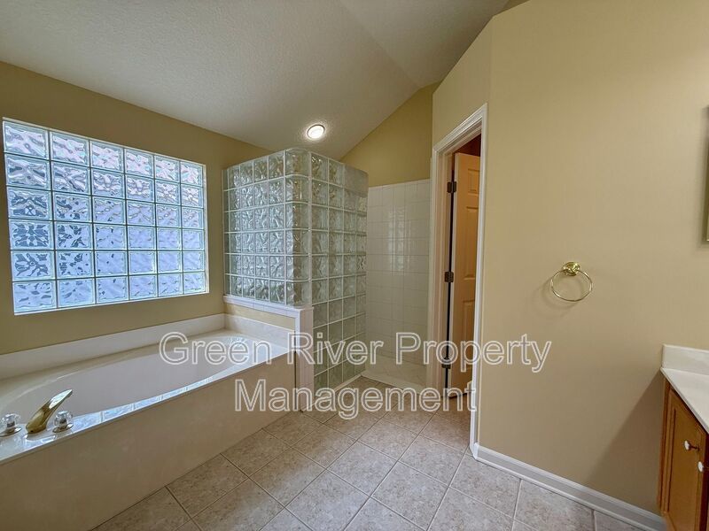 Immaculate 3 bedroom, 2 bath Waterfront Living with Preserve Views! property image