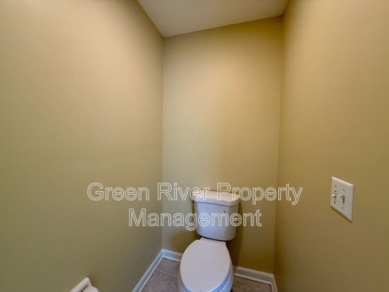 Immaculate 3 bedroom, 2 bath Waterfront Living with Preserve Views! property image