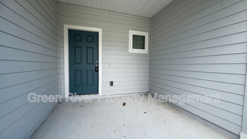 Modern 3BR Townhome in Desirable Longleaf Community!! property image