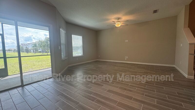 Modern 3BR Townhome in Desirable Longleaf Community!! property image