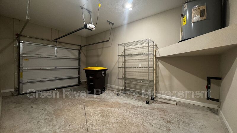 Modern 3BR Townhome in Desirable Longleaf Community!! property image