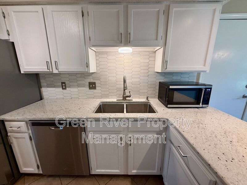 3 Bedroom Home in Julington Forest property image