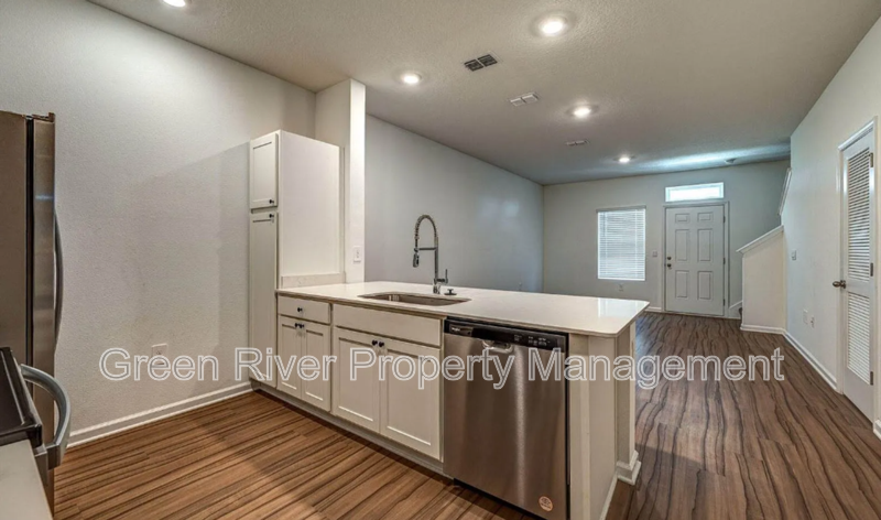 Charming Middleburg Townhome with Garage In Kindlewood! property image
