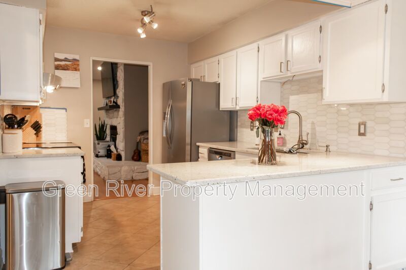 Available now!  Spacious 3-Bedroom Home in Julington Forest property image