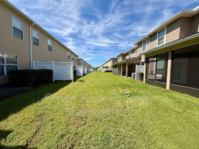 Charming Villa with Community Amenities in Lake Ridge Villas North property image