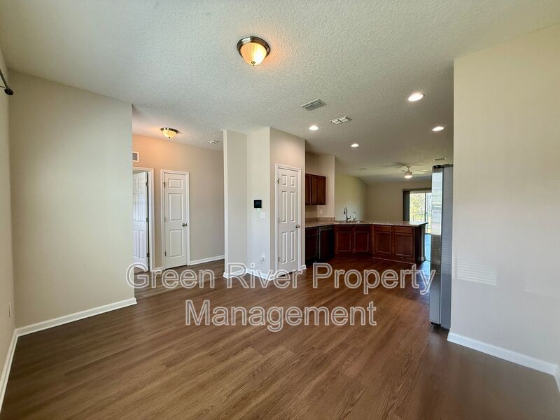 Pet friendly 4-bedroom, 2-bathroom home in the Twin Hills community! property image