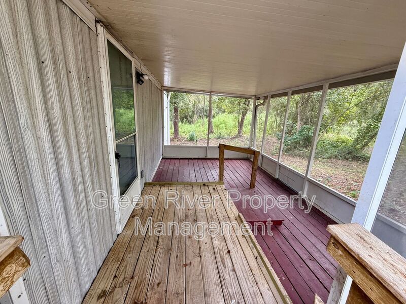 Charming Black Creek Park Home on 2 Acres property image