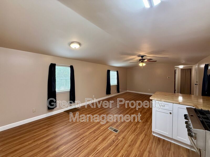 Charming Black Creek Park Home on 2 Acres property image