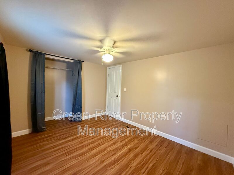 Charming Black Creek Park Home on 2 Acres property image