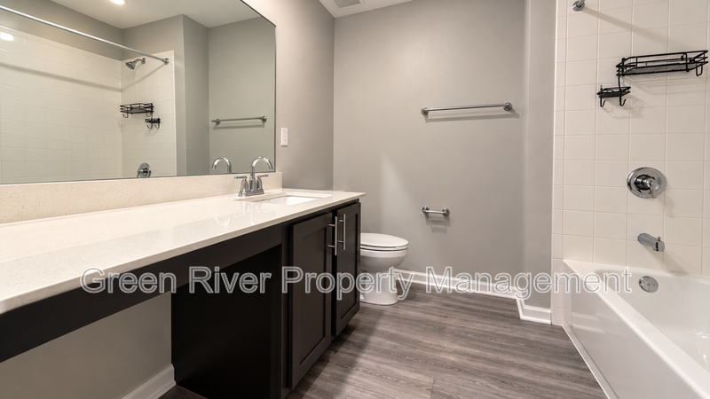 Modern 3-Bedroom Home with Open Living & Prime Jacksonville Location! property image
