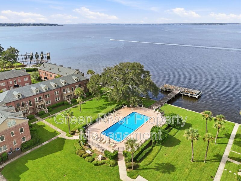 Available now!  Relaxed Riverfront Living in Alexandria! property image
