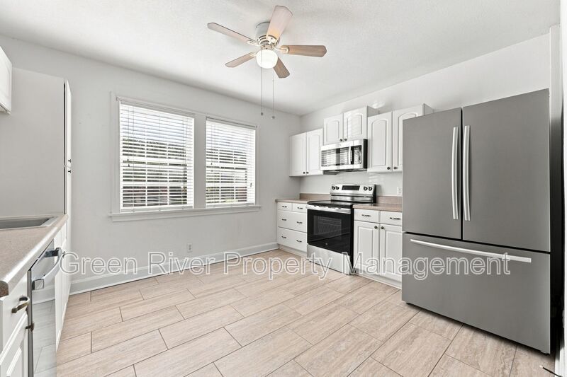 Available now!  Relaxed Riverfront Living in Alexandria! property image