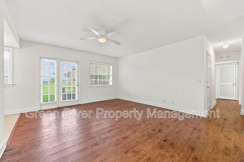Available now!  Relaxed Riverfront Living in Alexandria! property image
