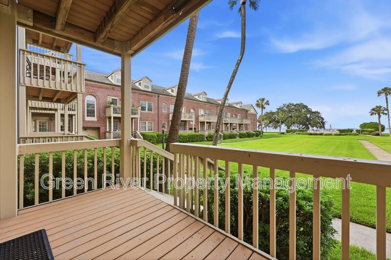 Available now!  Relaxed Riverfront Living in Alexandria! property image
